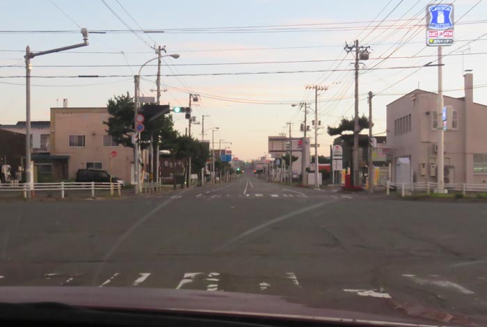 webnews今朝の北見/交差点から奥は常呂方面