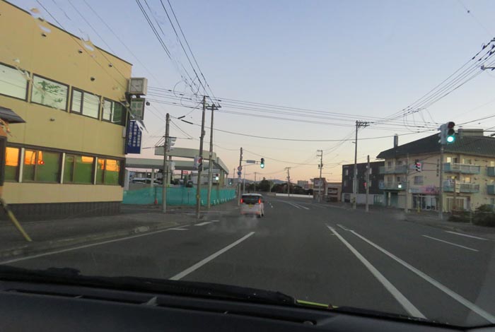 webnews今朝の北見/無加川橋を渡り南大通り交差点方向