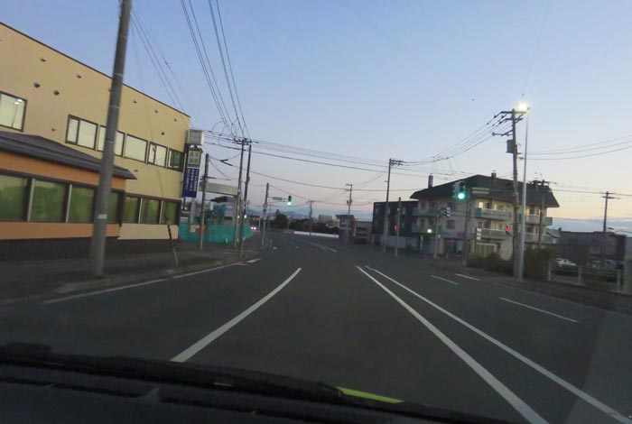 webnews今朝の北見/無加川橋を渡り南大通り交差点方向