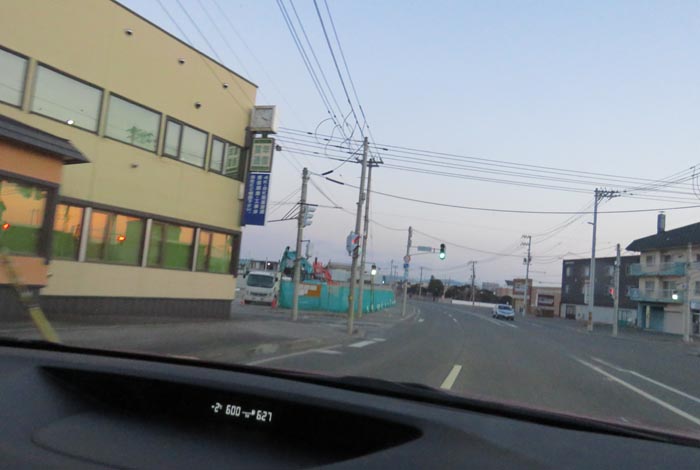 webnews今朝の北見/無加川橋を渡り南大通り交差点方向