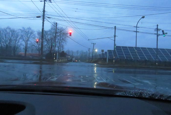 webnews今朝の北見/交差点から奥が無加川の右岸堤防