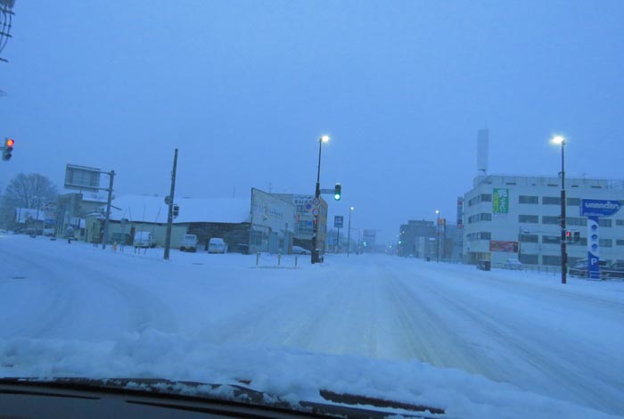 webnews今朝の北見/交差点から北4条通り側のパレスビル方向