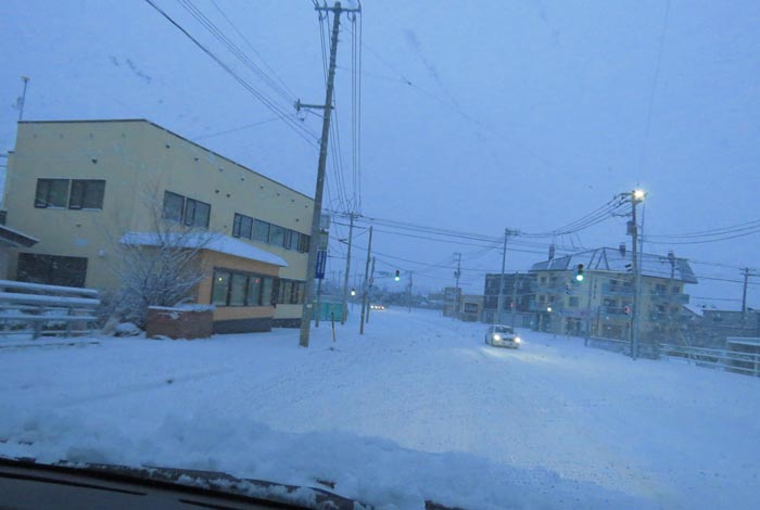 webnews今朝の北見/無加川橋を渡り南大通り交差点方向