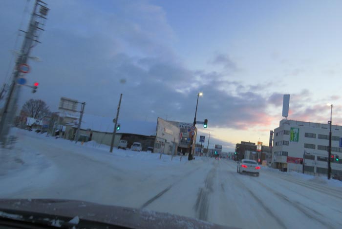 webnews今朝の北見/交差点から北4条通り側のパレスビル方向