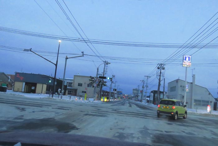 webnews今朝の北見/交差点から奥は常呂方面