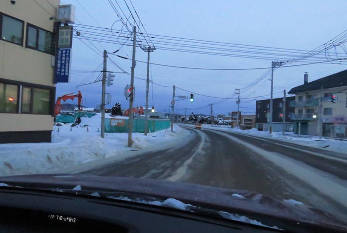 webnews今朝の北見/無加川橋を渡り南大通り交差点方向