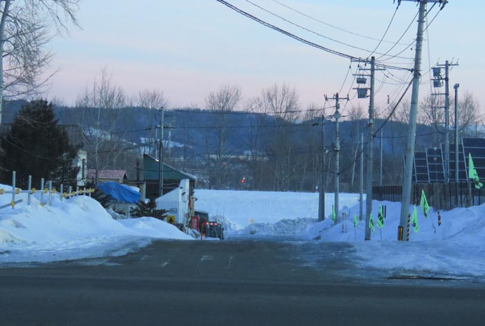 webnews�����̖k���^�����_���牜��������̉E�ݒ�h