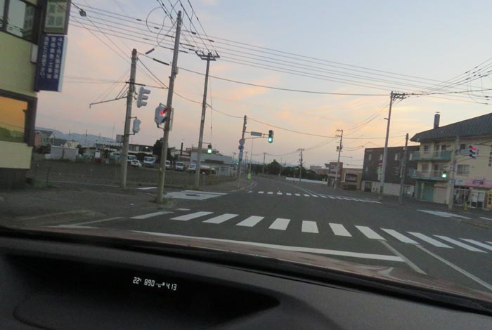 webnews今朝の北見/無加川橋を渡り南大通り交差点方向